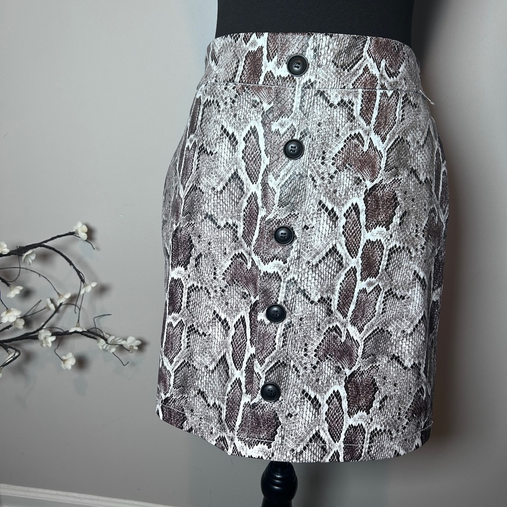 NWT Shinestar Snake Print Mini Skirt Faux Leather Button Front Y2K Grunge Large